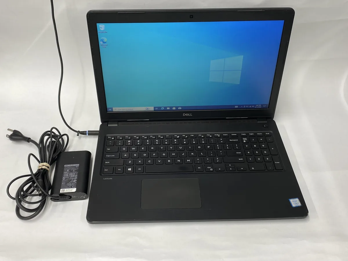 DELL DELL Latitude 3580 i5-7200u 8GB 256GB 15.0" 1366 x 768 laptop — product photo