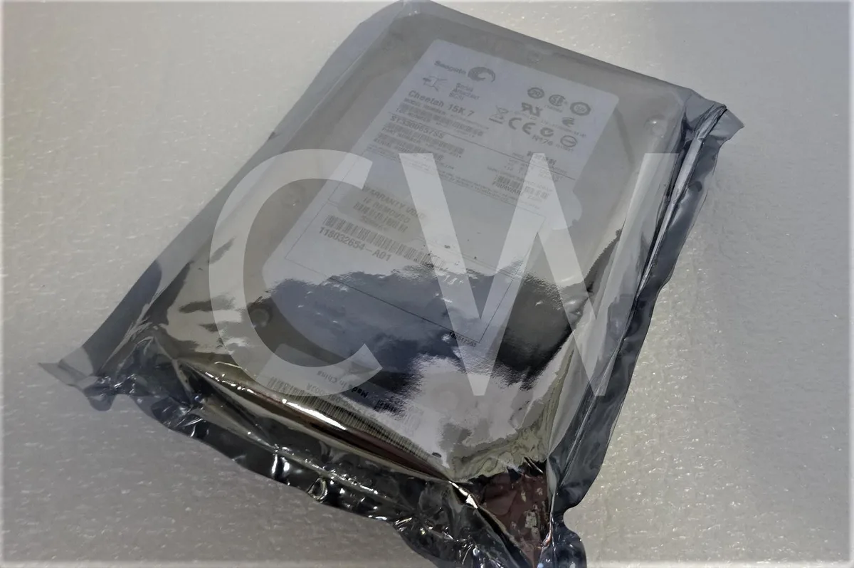 DELL DELL G417P ST3300657SS 300GB 15000RPM 3.5" SAS internal hard drive — product photo