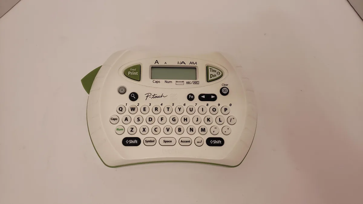 Brother Brother PT-70 Handheld Label Printer White 240 dpi 71 symbols — product photo