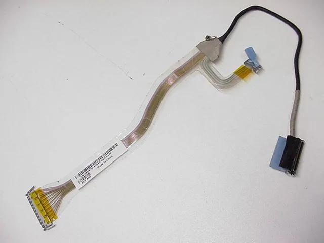DELL DELL Precision M6300 17" LCD Ribbon Video Cable XU670 — product photo