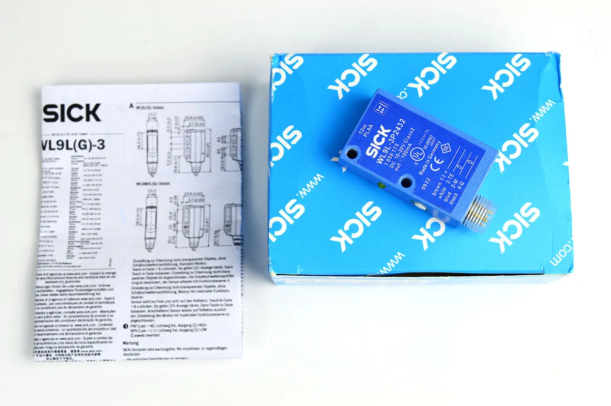 Sick Sick WL9L-3P2432 Photoelectric Sensor PNP — product photo