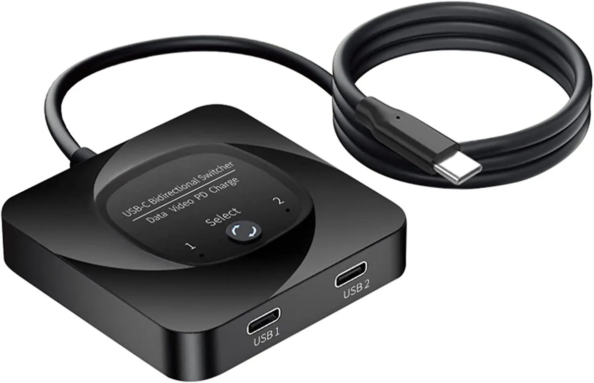 FOCUSTEC FOCUSTEC USB-C KVM Switch 2-in-1-Out 8K 60Hz 10Gbps PD 100W — product photo