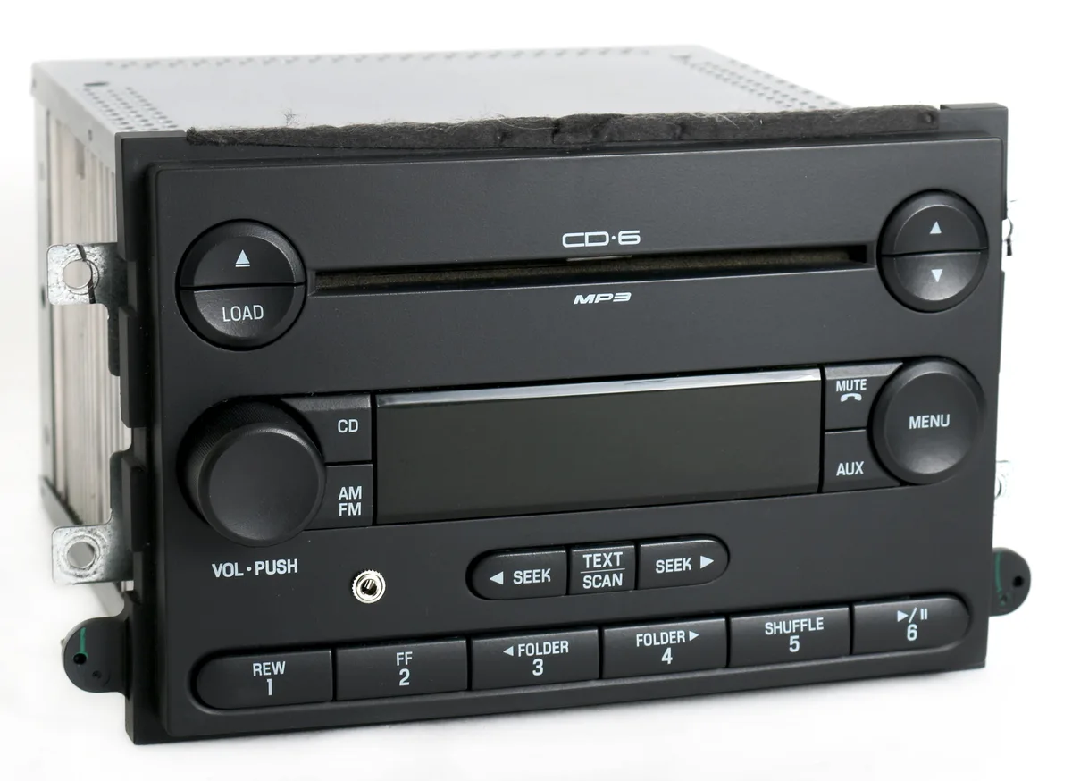 1 Factory Radio 1 Factory Radio 7E5T-18C815-AD receiver AM FM 6-disc CD aux 3.5 mm 2007 Fusion Milan — product photo