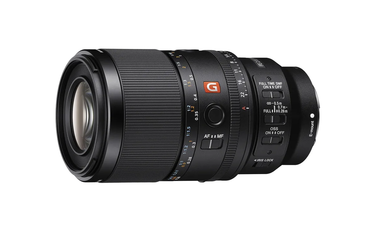 Sony Sony SEL100M28GM 100mm F2.8 GM OSS Macro Lens — product photo