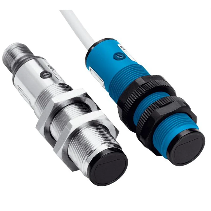 Sick Sick VTE18-3P2912 photoelectric proximity sensor PNP — product photo