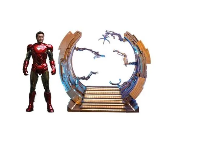 Hot Toys Hot Toys MMS688D53 Iron Man Mark VI 2.0 with Suit-Up Gantry action figure — product photo