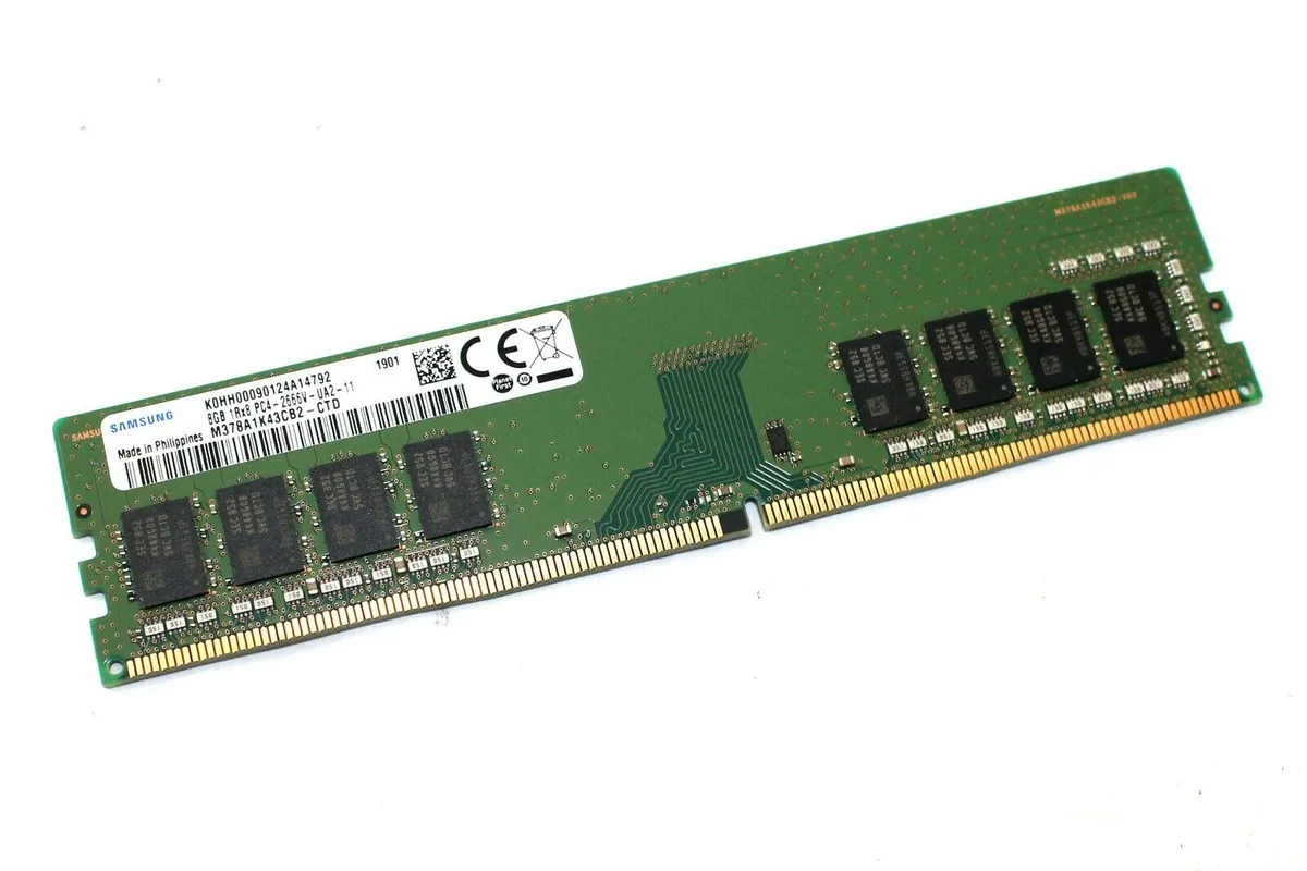 SAMSUNG SAMSUNG M378A1K43CB2-CTD 8GB DDR4 desktop RAM — product photo