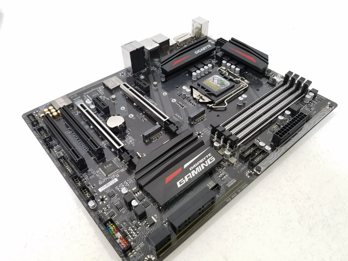 GIGABYTE GIGABYTE GA-H270-Gaming 3 (rev. 1.0) LGA 1151 DDR4 Intel Motherboard — product photo