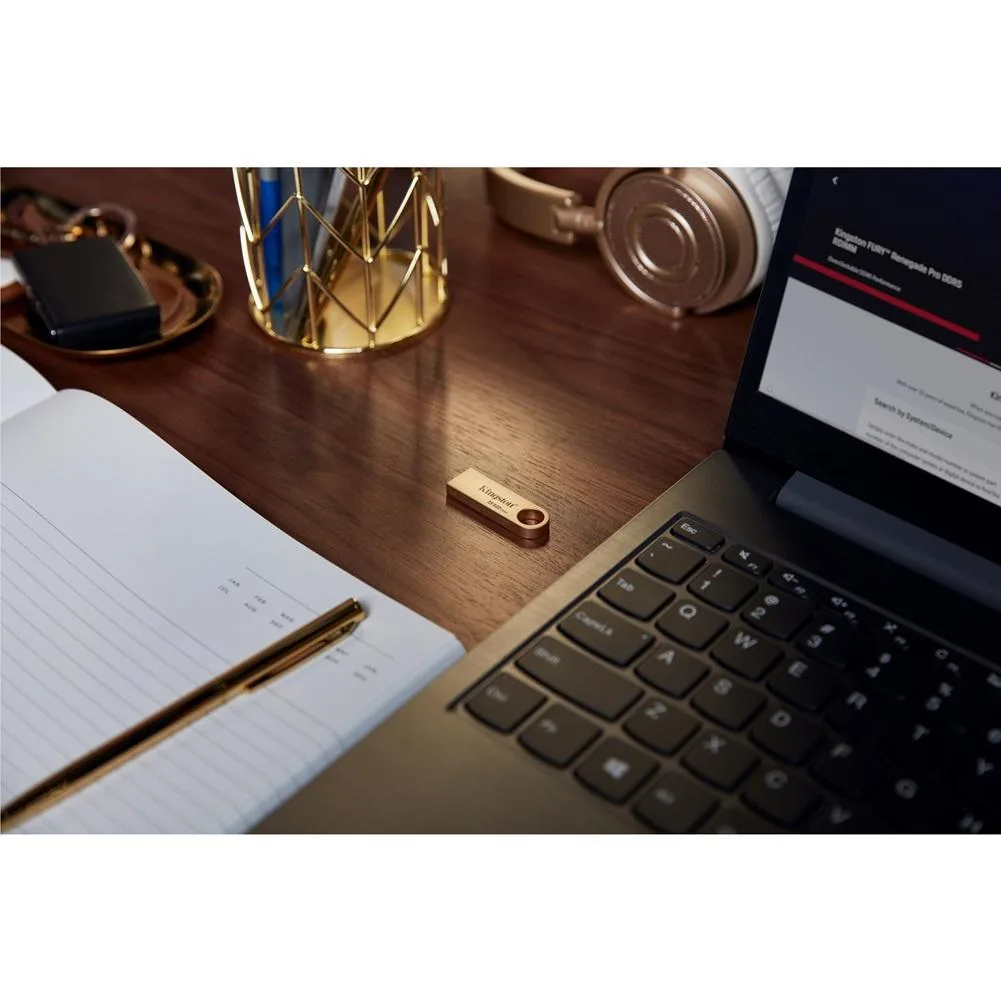 Kingston Technology Corp. Kingston DataTraveler SE9 Gen 3 128GB USB 3.2 Gen 1 Gold — product photo