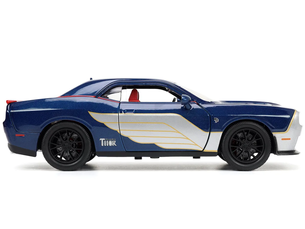 Jada Jada 2015 Dodge Challenger SRT Hellcat 1/24 Diecast Vehicle with Thor Figure — product photo
