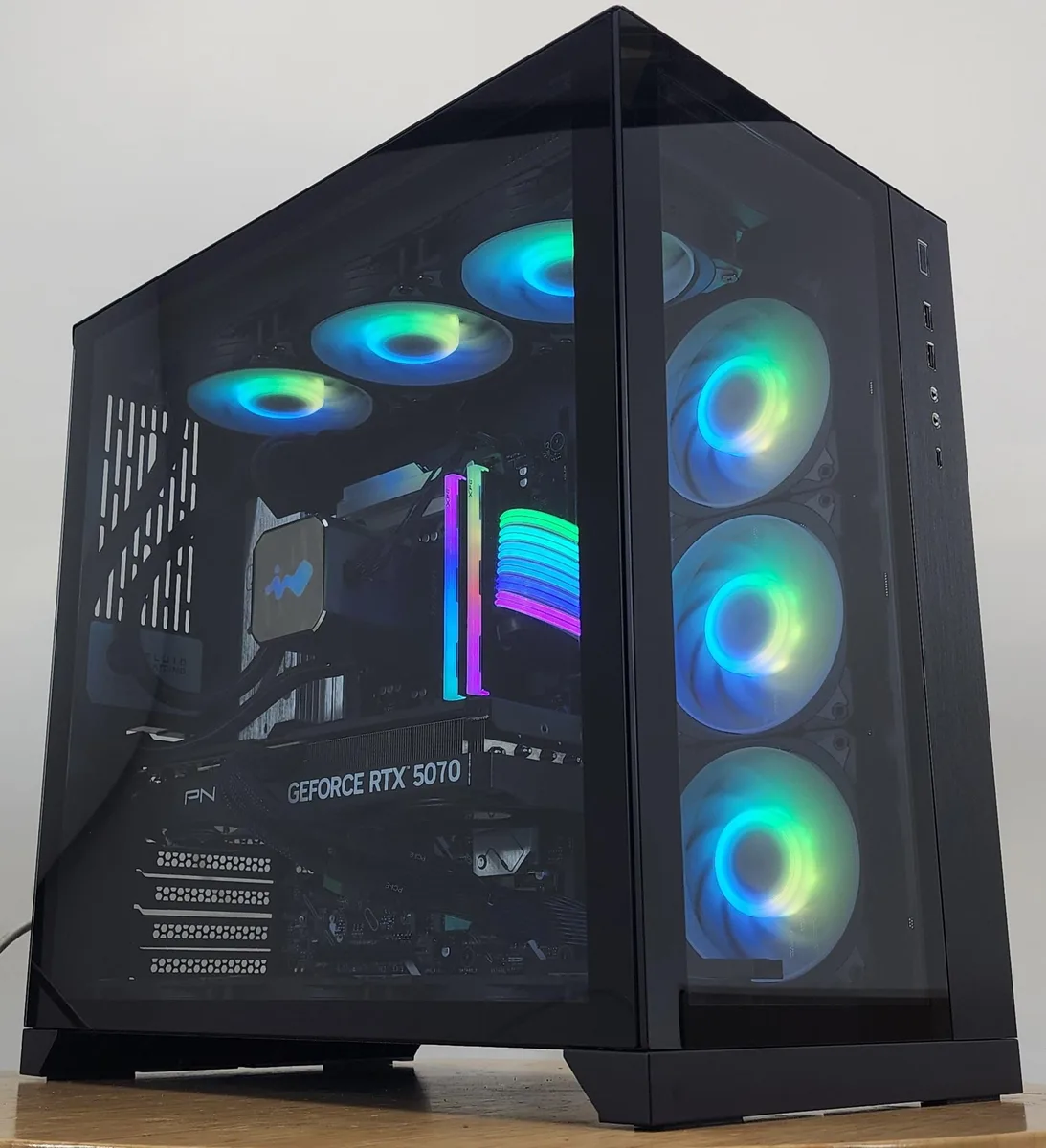 Custom Custom Ultra 7 270K 32GB DDR5 1TB NVME RTX 5070 gaming PC — product photo