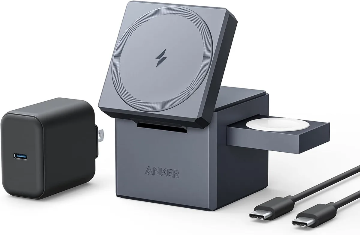 Aluratek Aluratek 3-in-1 Cube 15W MagSafe Charger for iPhone 16/15/14/13 Watch AirPods — product photo
