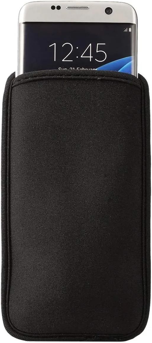 Transcend Transcend Universal Neoprene Shockproof Pouch Sleeve Case Black — product photo