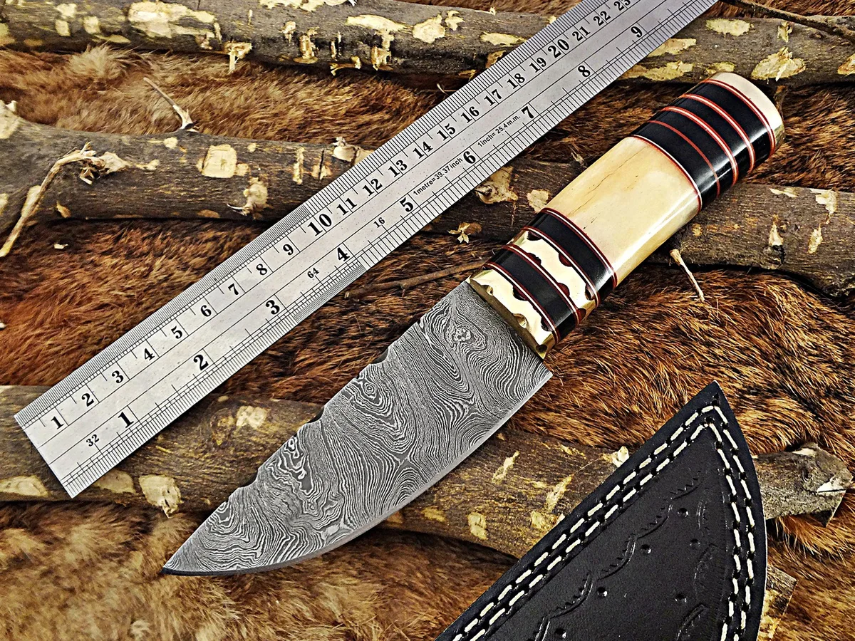 Damascus Depot Damascus Depot 9.5" Twist Damascus Skinning Knife Bull Horn Handle — product photo