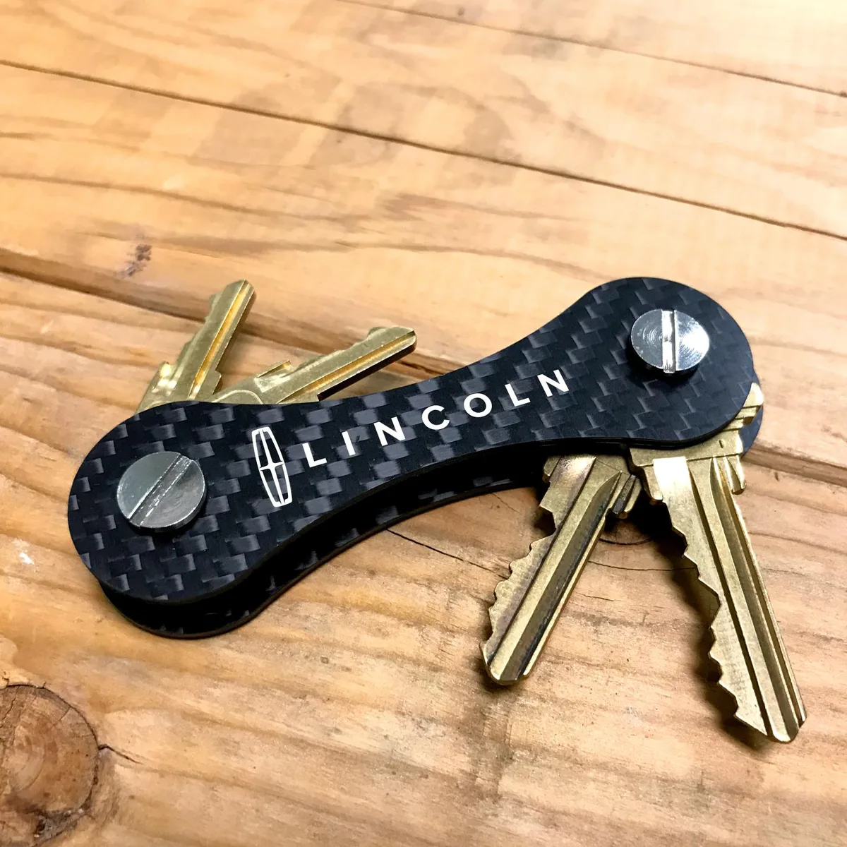iPick Image, LLC iPick Image, LLC Lincoln Logo Real Carbon Fiber Key Organizer Holder Key Chain Black 12 keys — product photo