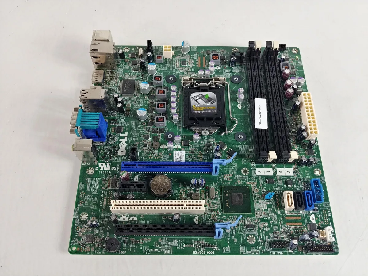 DELL DELL Optiplex 7010 Motherboard YXT71 — product photo