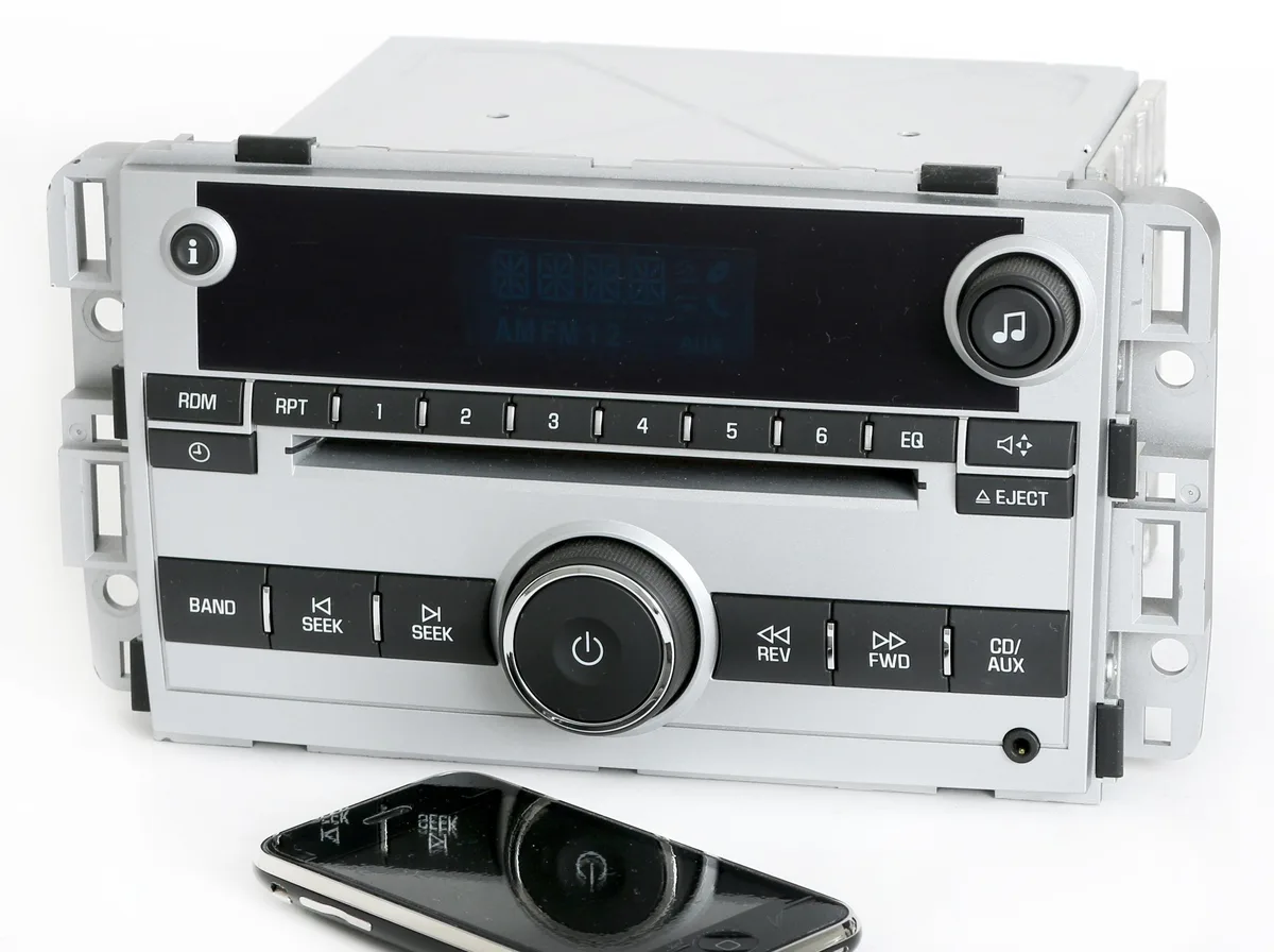 1 Factory Radio 1 Factory Radio 15945855 AM FM CD Receiver Aux Bluetooth 2007 Equinox — product photo