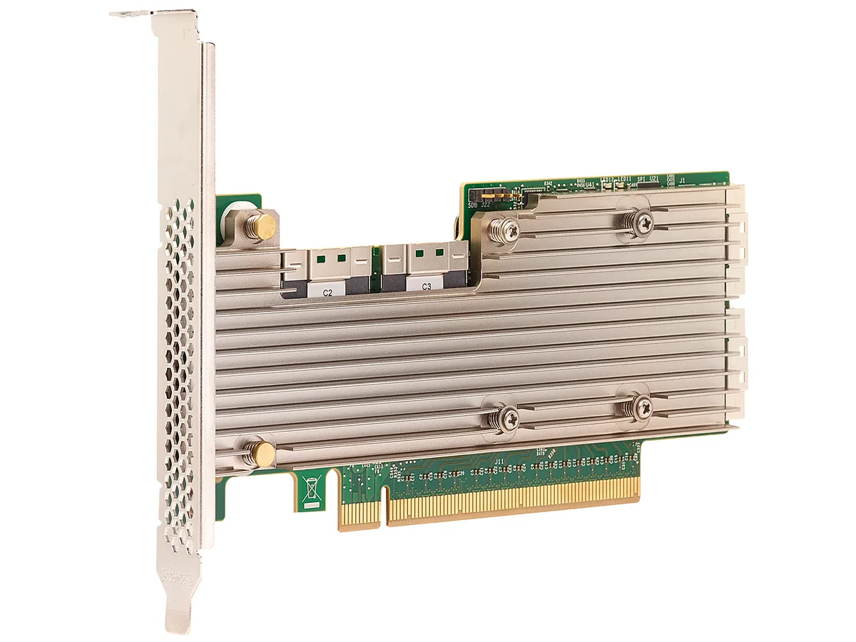 Broadcom Broadcom 05-50054-00 P411W-32P NVMe Switch Adapter PCIe 4.0 x16 — product photo