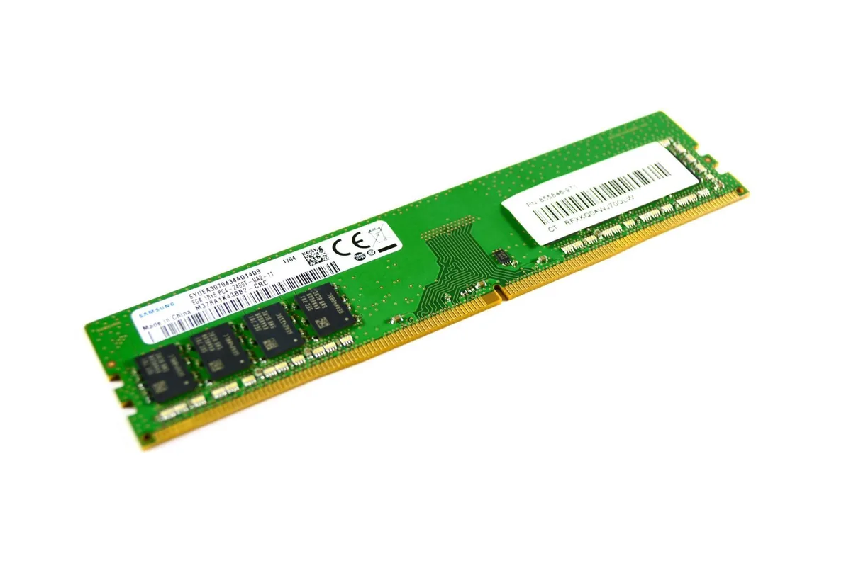 SAMSUNG SAMSUNG 8GB DDR4 1Rx8 PC4-2400T-UA2-11 M378A1K43BB2-CRC desktop RAM — product photo