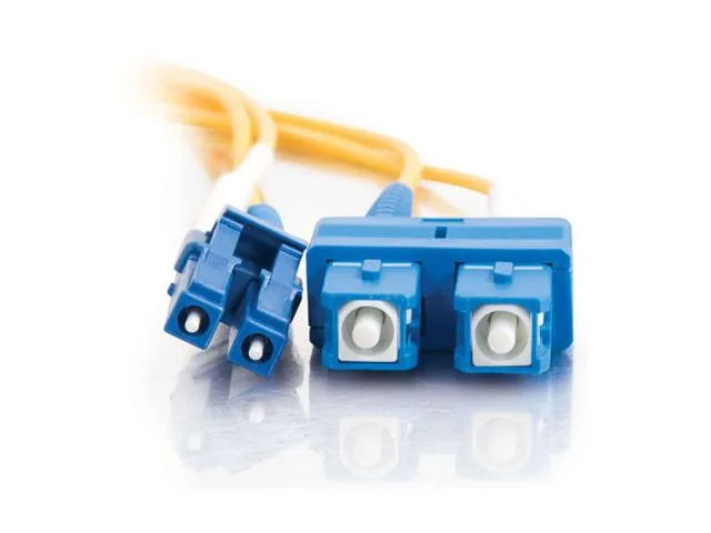 Cables To Go Cables To Go 28950 fibre optic cable LC-SC 9/125 duplex single-mode PVC yellow 16.4 ft 5 m — product photo