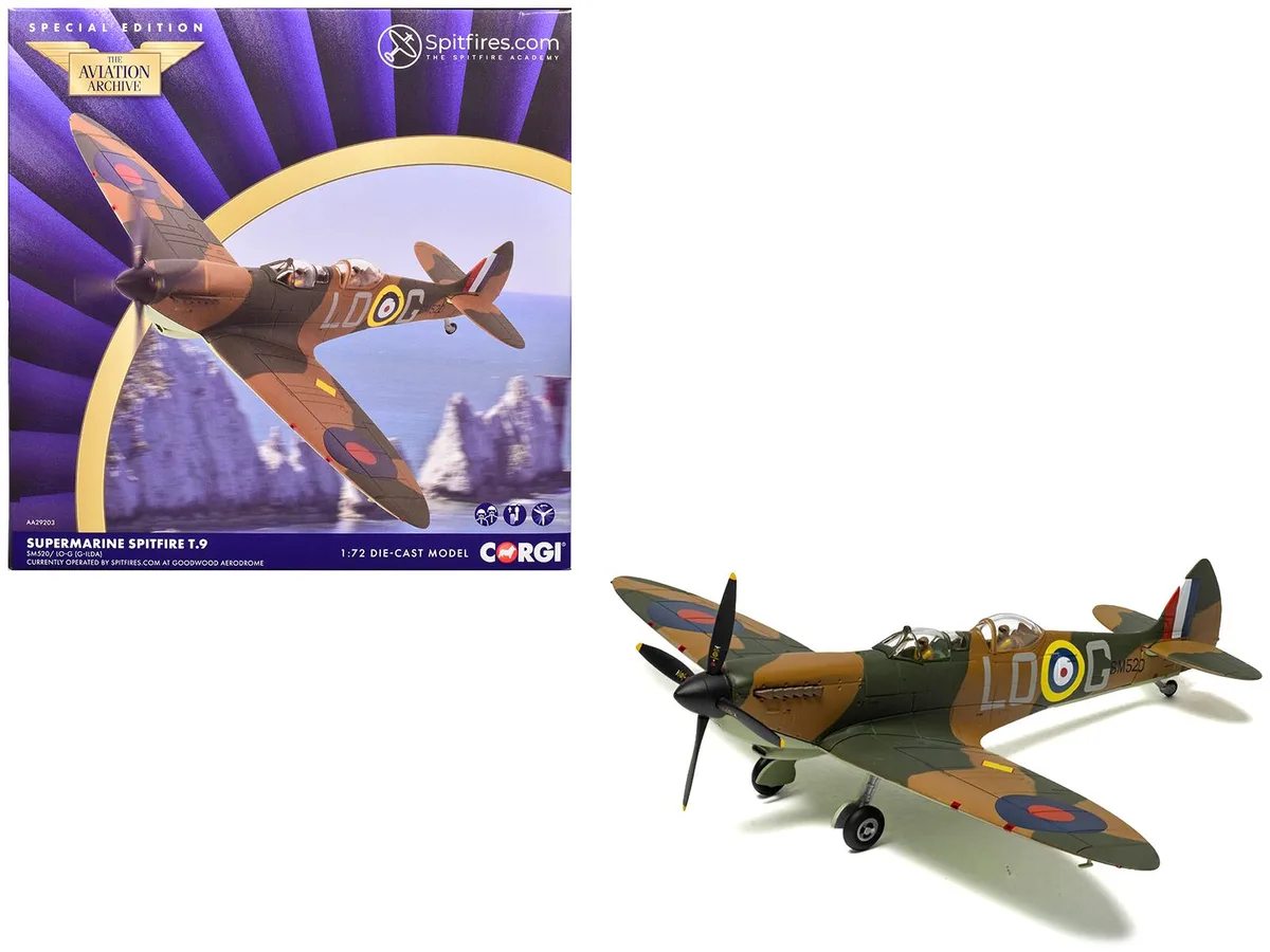Corgi Corgi Supermarine Spitfire T.9 SM520 1/72 Diecast Model — product photo