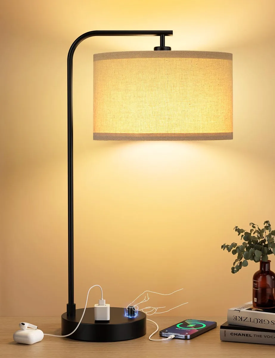  Innqoo 20.7" Table Lamp USB Outlet Dimmable E26 — product photo