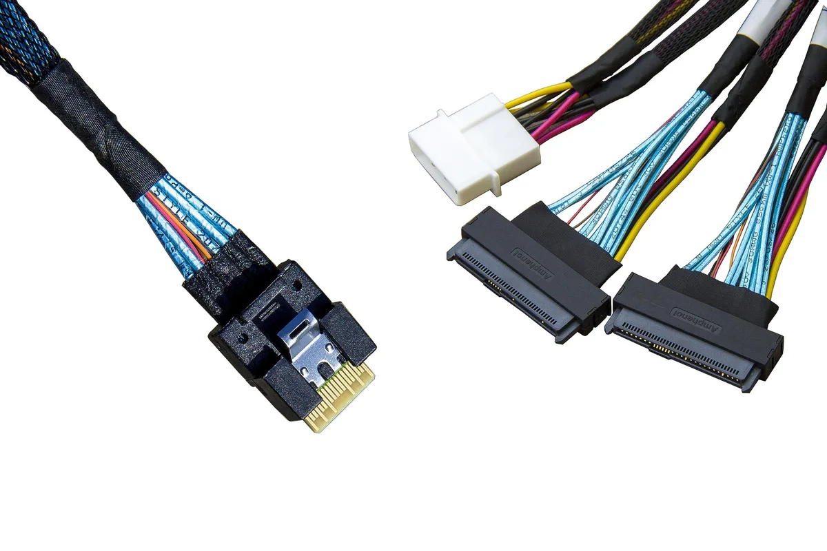 Vszerda Vszerda RSL74-6516 SlimSAS 8X 74pin to 2 U.2 NVMe 68pin internal power cable 75CM — product photo