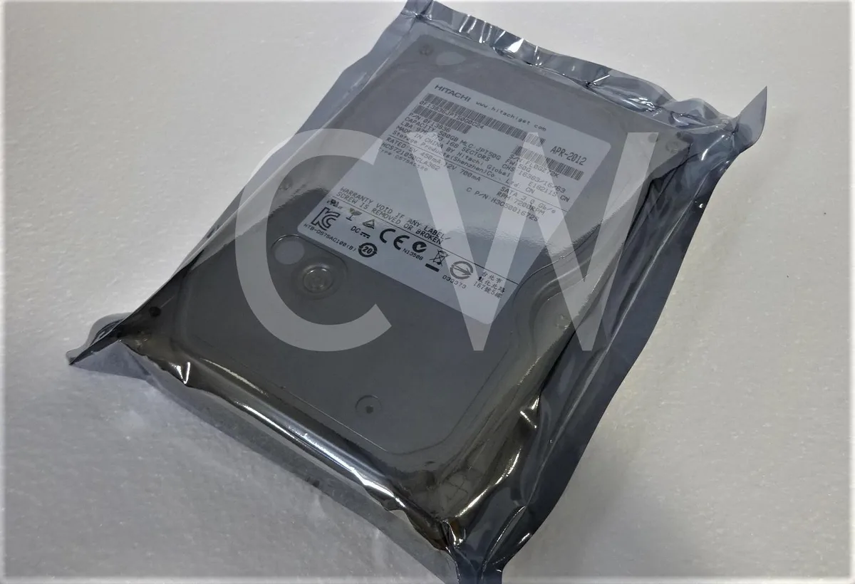 HGST HGST HCS721050CLA362 500GB 7200RPM 3.5" SATA internal hard drive — product photo