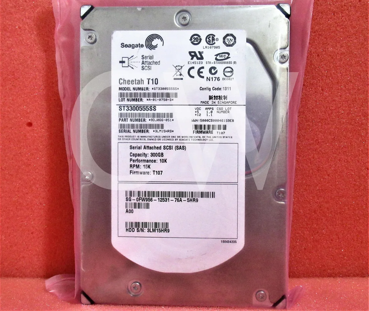 DELL DELL FW956 0FW956 ST3300555SS 300GB 15000RPM 3.5" SAS internal hard drive — product photo