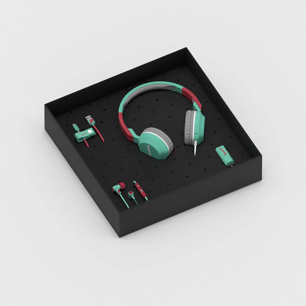 Vespa Aquamarina gift box with headphones earphones cable charger and 16GB USB drive