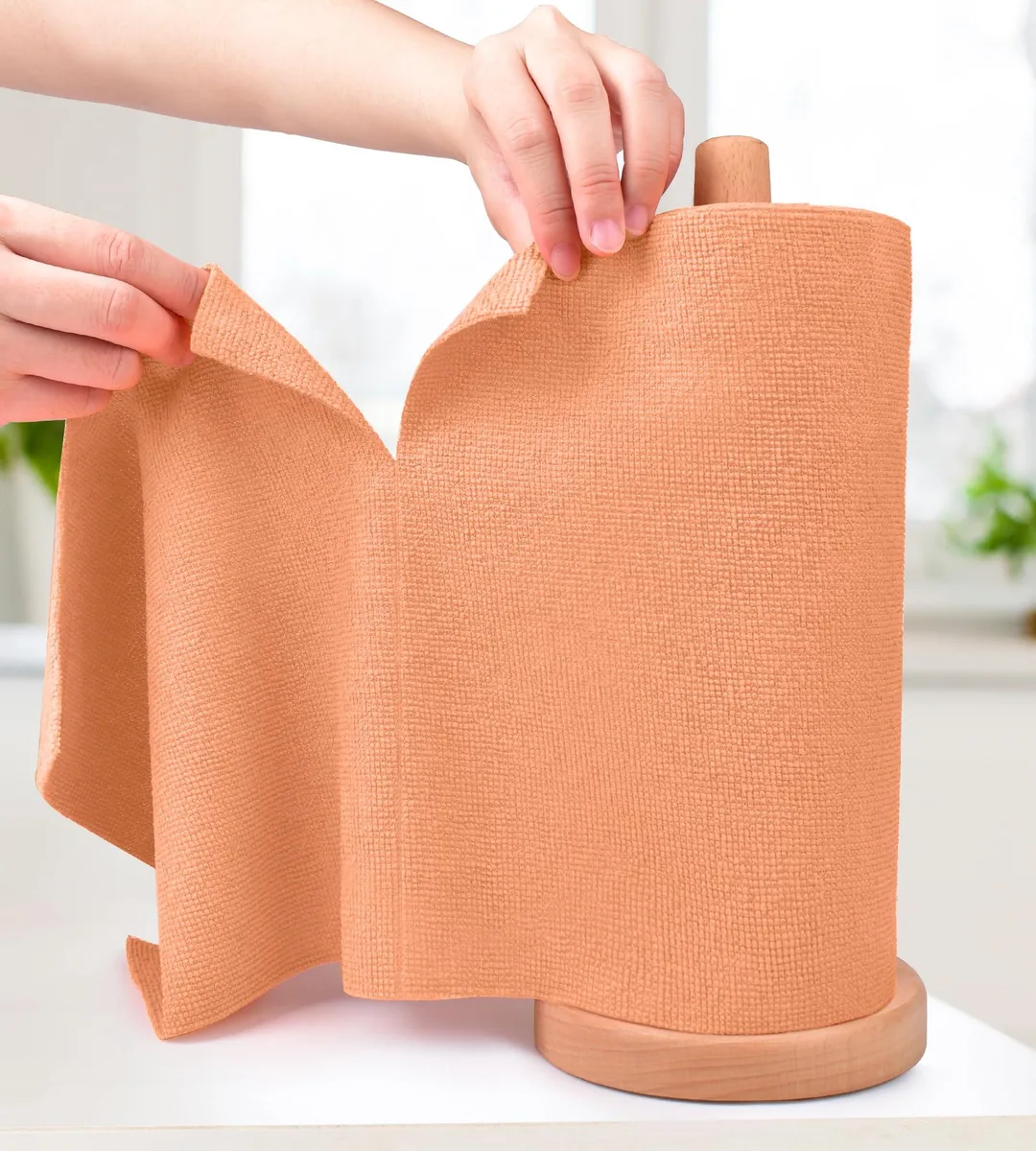 Roll of 20 coral microfiber sheets tear-away design square format