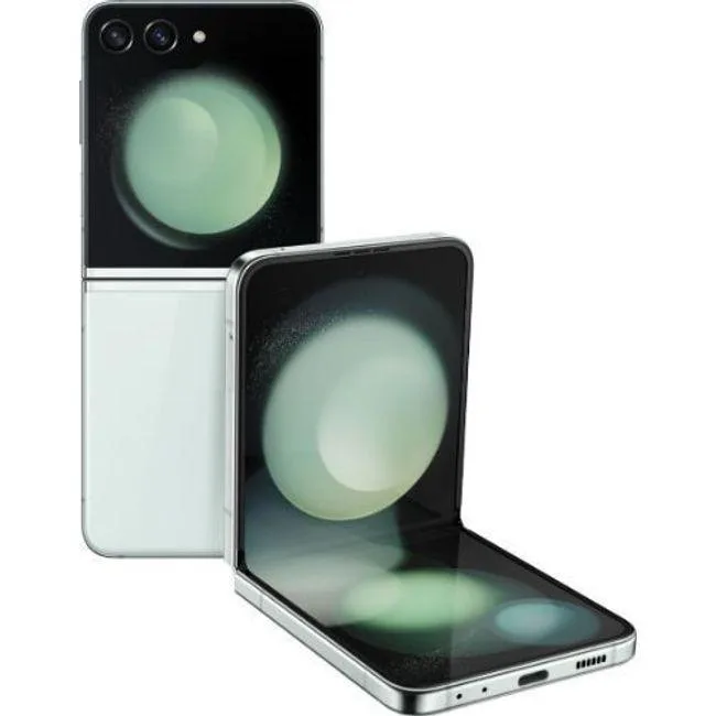 SAMSUNG SAMSUNG Galaxy Z Flip5 5G 256GB Mint AT&T Locked Prepaid — product photo