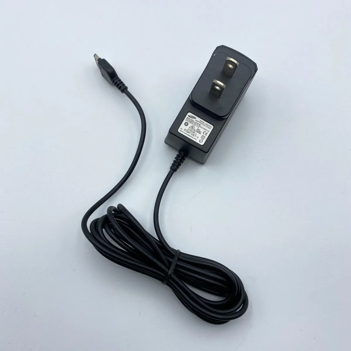 SAMSUNG SAMSUNG ATADS10JBE 5V 0.7A 3W AC adapter — product photo