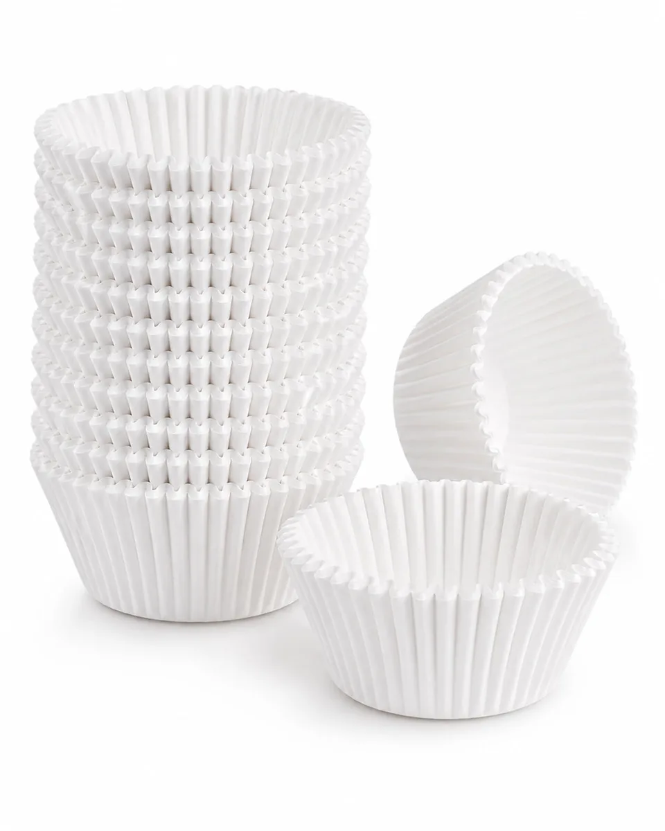 Stack of 500 white standard 1.5in paper baking cups