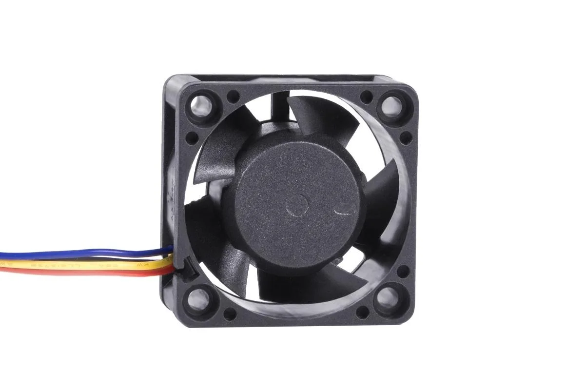 Alphacool Alphacool ES 40mm 400-10,000rpm case fan 40x40x20mm two ball bearing PWM 12V black 24823 — product photo