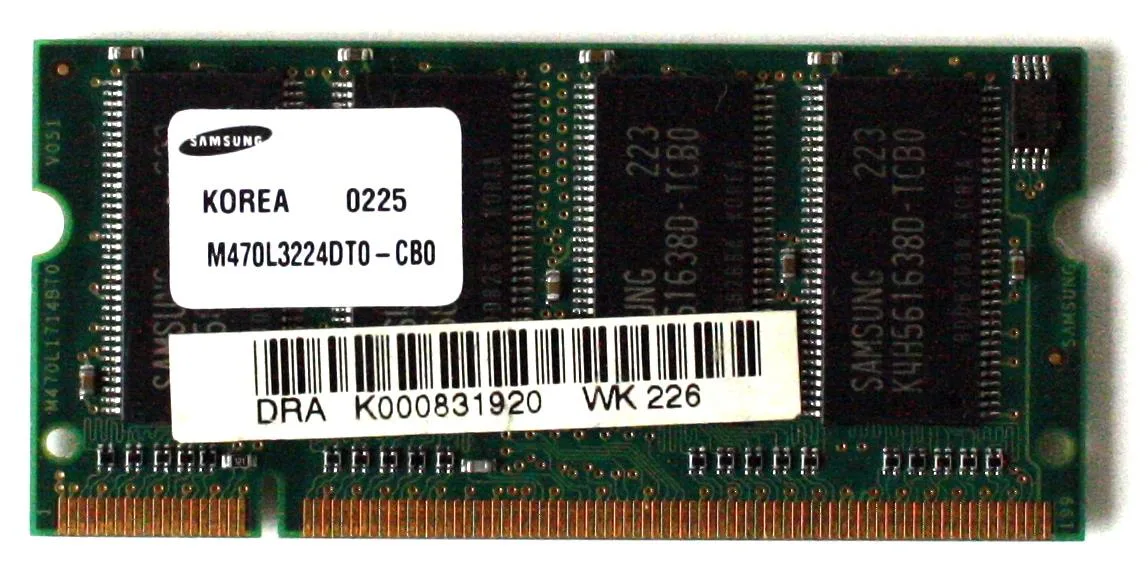 SAMSUNG SAMSUNG M470L3224DT0-CB0 256MB PC2100 266MHz DDR SODIMM memory card — product photo