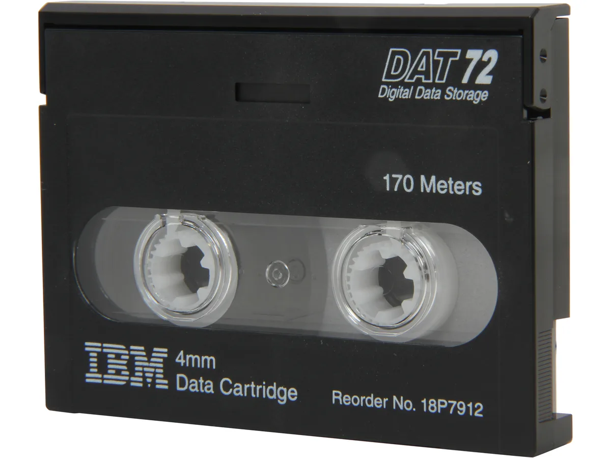 IBM IBM 18P7912 DAT72/DDS-5 36/72GB backup media 1 pack — product photo