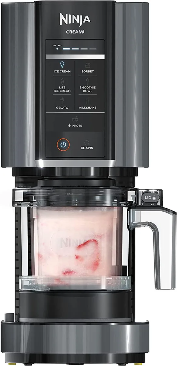 Ninja Ninja CREAMi Ice Cream Maker Matte Black 16 oz Pint — product photo