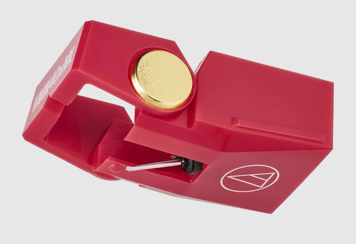 Audio-Technica Audio-Technica AT-VMN40XML Nude Microlinear Stylus Red — product photo