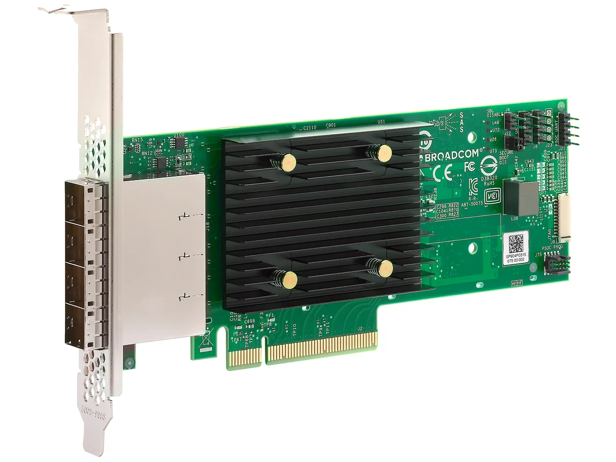 Broadcom Broadcom 9500-16e Tri-Mode RAID controller PCIe 4.0 x8 16 external ports (05-50075-00) — product photo