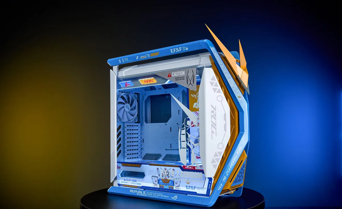 Corn Electronics Corn Electronics GR701 E-ATX full tower PC case, Gundam White — product photo