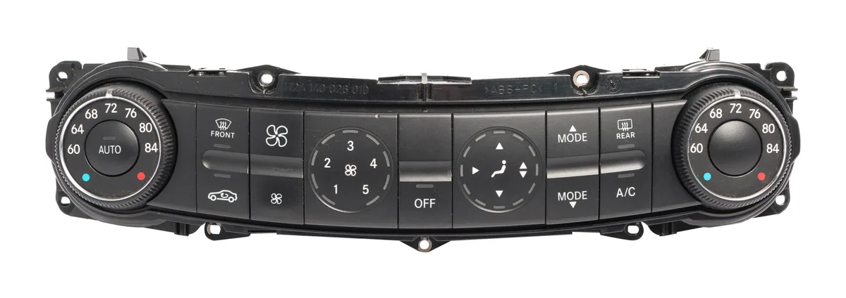1 Factory Radio 1 Factory Radio Temperature Climate Control Panel 2118301485 for 2006-2007 Mercedes-Benz E500 E55 — product photo