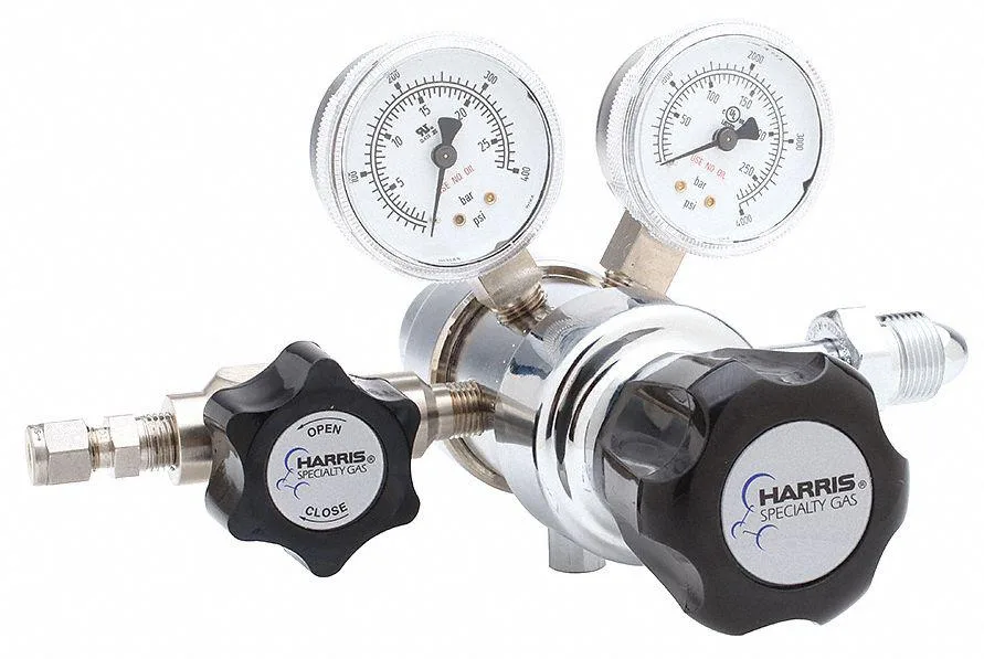 Harris KH1057 two-stage gas regulator for hydrogen methane with cylinder mount and control knob