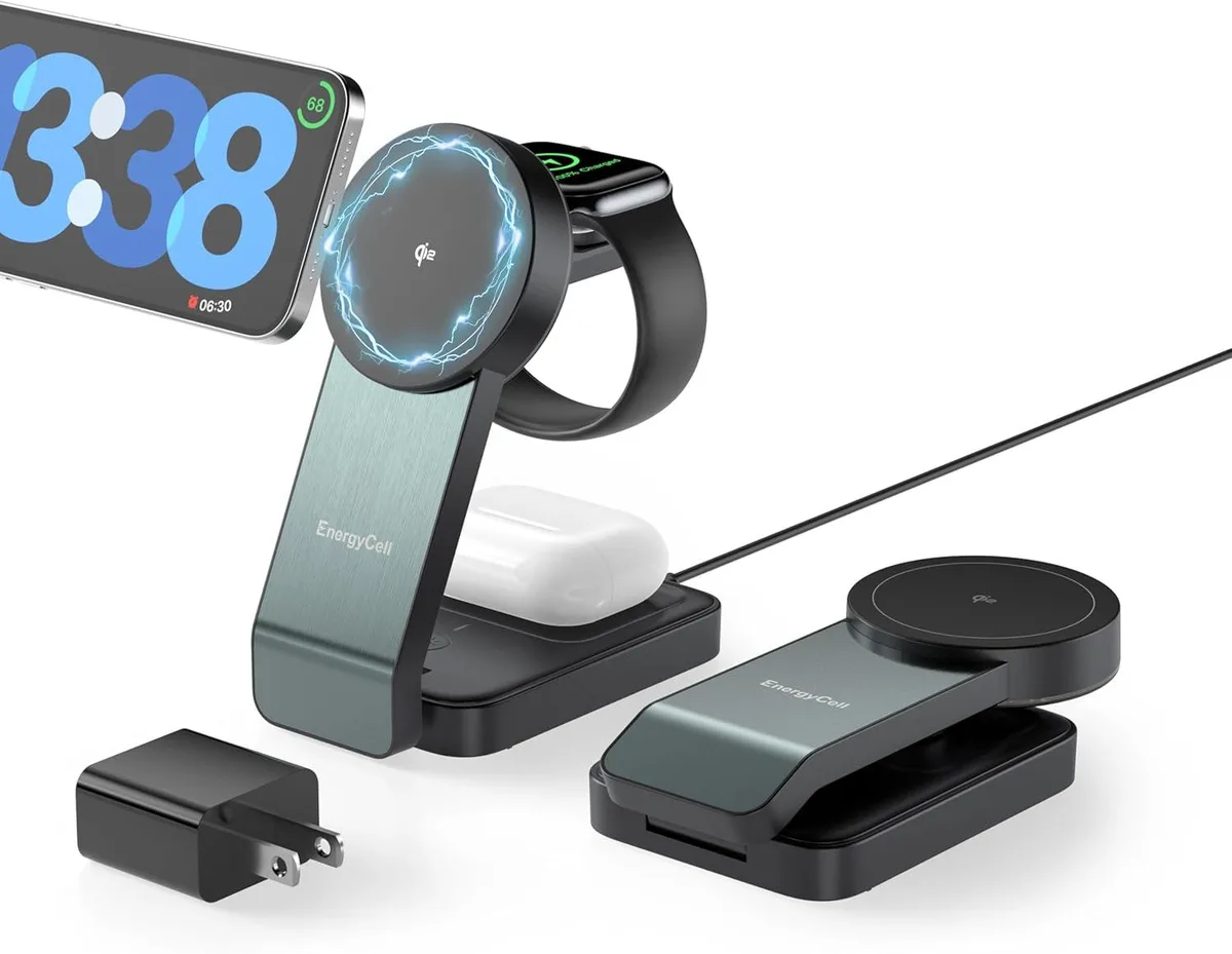FLEANE FLEANE 3-in-1 Wireless Charging Station Qi2 15W Magnetic Foldable 30W USB-C Charger Included — product photo