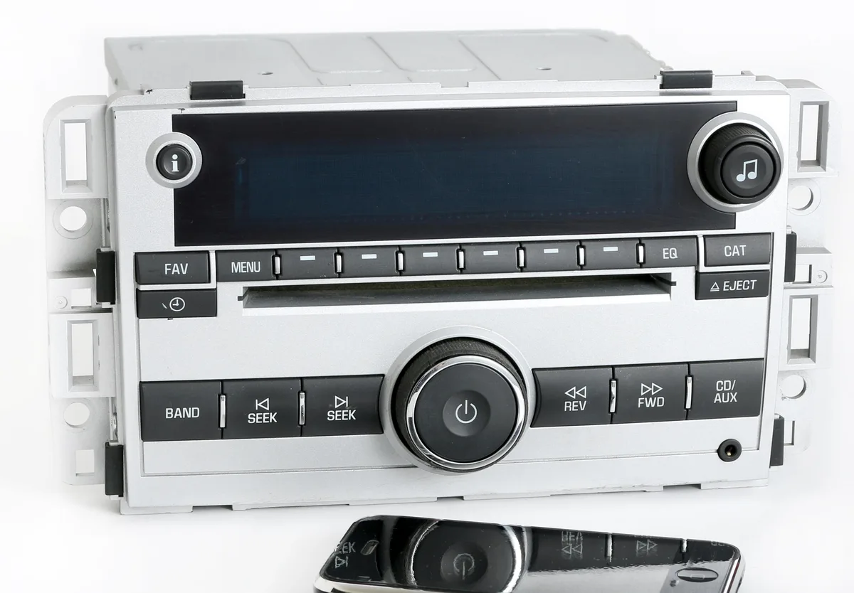 1 Factory Radio 1 Factory Radio 25956994 Chevrolet Equinox 2008 AM FM CD Bluetooth receiver — product photo