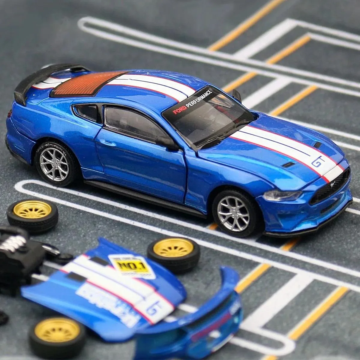 CaipoToys CaipoToys 1:42 Ford Mustang GT 2018 Modified Diecast Vehicle Blue — product photo