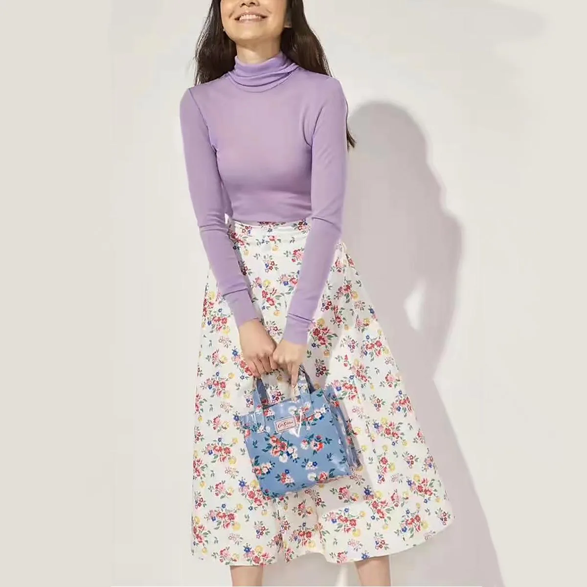 Cath Kidston Cath Kidston Small Bookbag Summer Floral Light Blue 21.5 x 20 x 9 cm — product photo