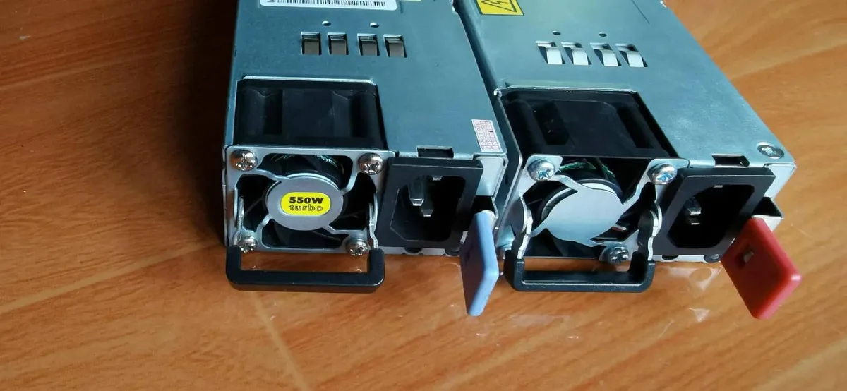 Supersuperuncle Supersuperuncle FSA035 GW-CRPS550-2H server power supply 240V 3.5A 550W — product photo