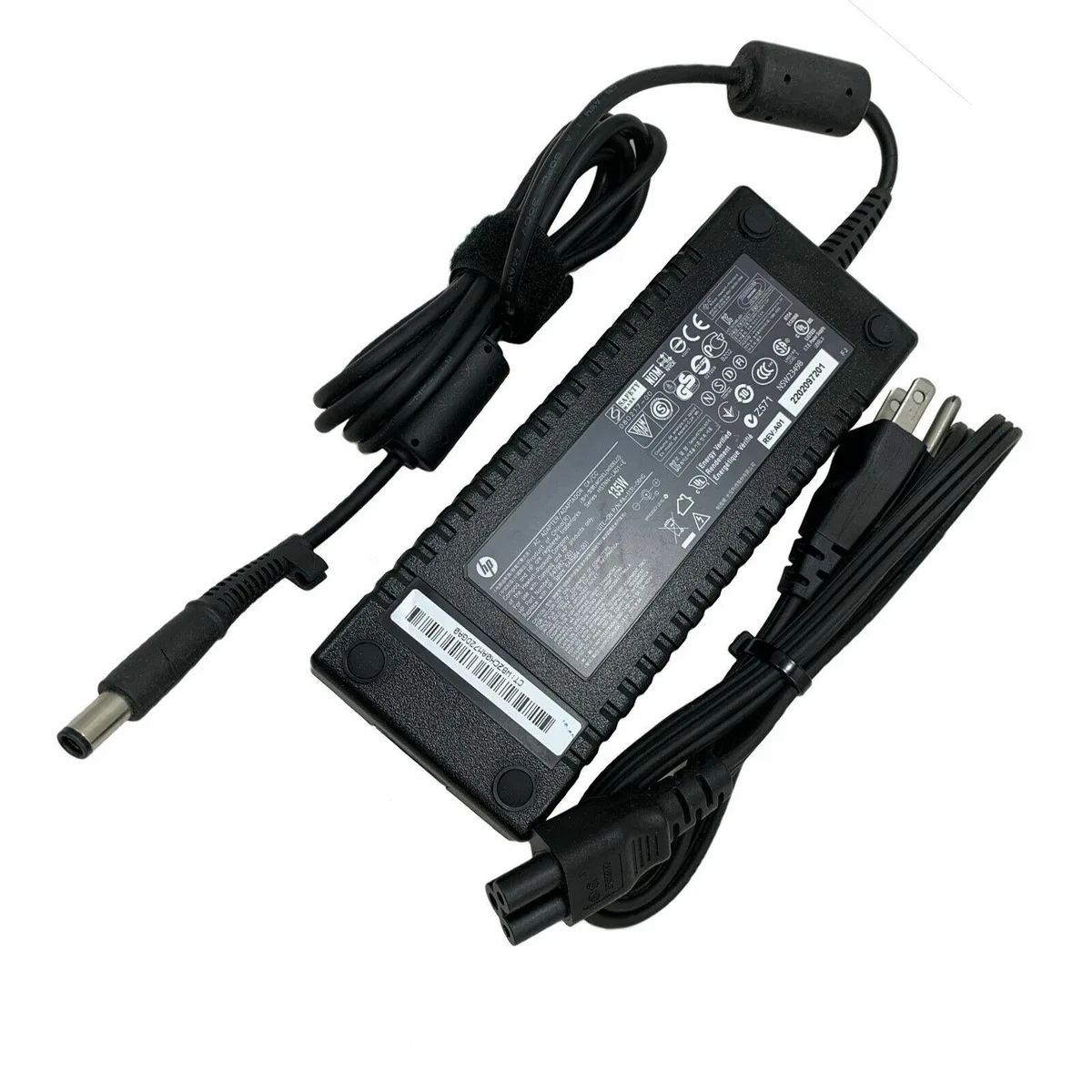 HP HP HSTNN-LA01-E 135W power adapter 19.5V 6.9A — product photo