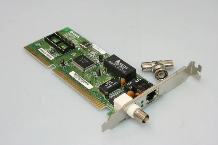 D-Link DE-220ECT ISA network adapter card, green PCB, metal bracket